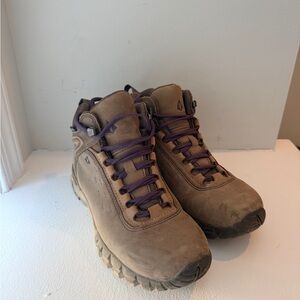 Vasque Athletic Hiking Shoes Boots in Tan and Purple